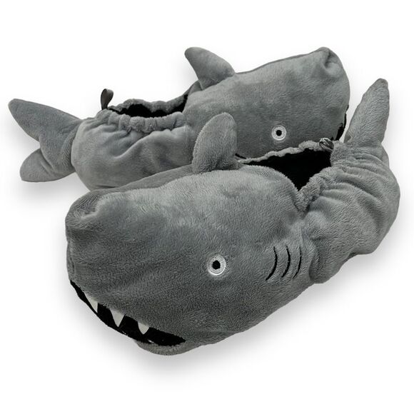 Old Navy Shark Slippers XL 3-4 - Picture 1 of 11